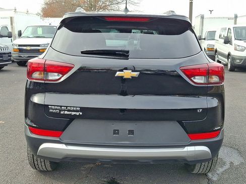 Used 2025 Chevrolet TrailBlazer LT AWD/4WD image 6