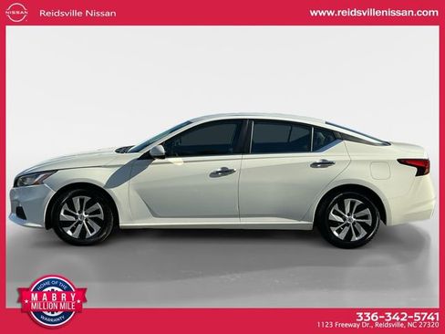 Used 2021 Nissan Altima 2.5 S image 3