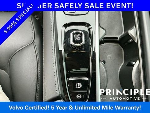 Certified 2025 Volvo XC90 B5 Core AWD/4WD image 20