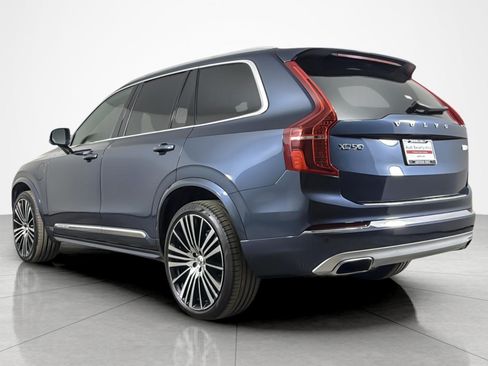 Used 2021 Volvo XC90 T8 Inscription Expression w/ Advanced Package AWD/4WD image 3