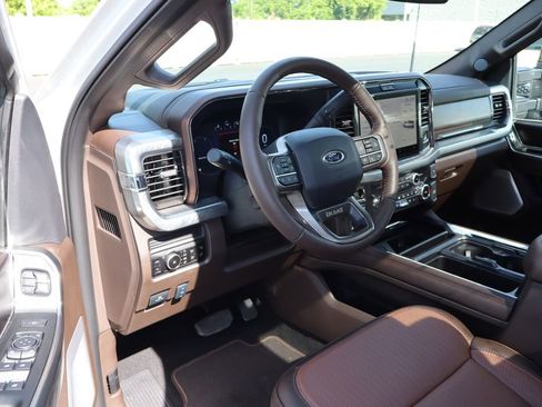 New 2026 Ford F350 King Ranch w/ FX4 Off-Road Package AWD/4WD image 4