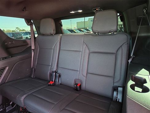 Used 2025 Chevrolet Tahoe High Country image 20