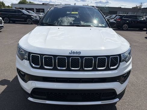 Used 2023 Jeep Compass Limited AWD/4WD image 8
