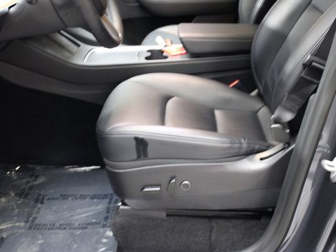 Used 2023 Tesla Model Y Long Range image 15