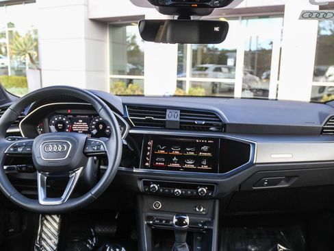 Certified 2025 Audi Q3 2.0T Premium w/ Convenience Package image 13