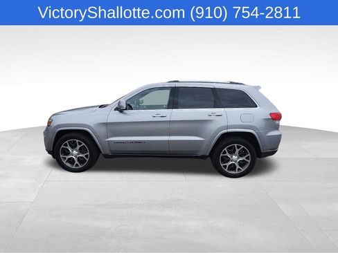 Certified 2018 Jeep Grand Cherokee Limited RWD image 16