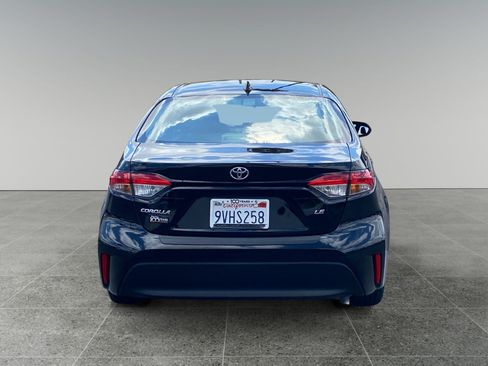Used 2025 Toyota Corolla LE FWD image 4