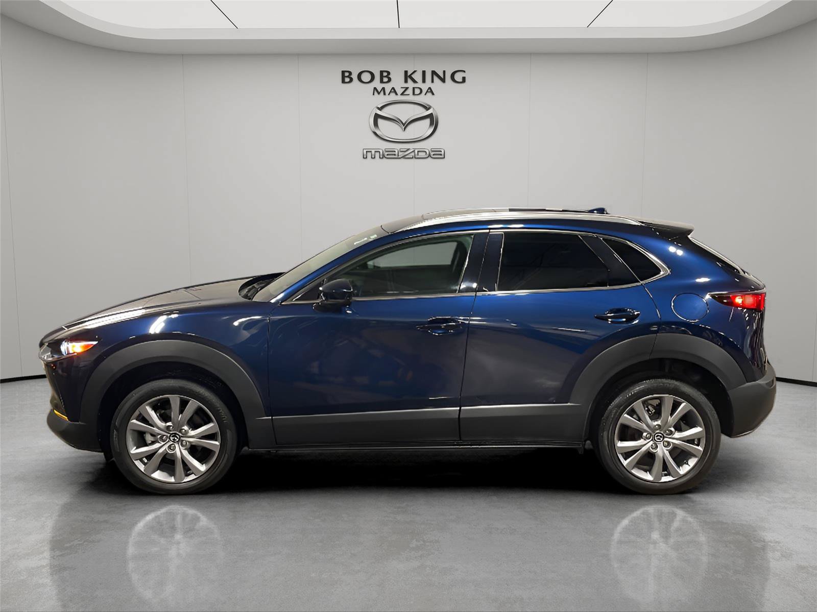 Used 2022 MAZDA CX-30 AWD 2.5 S w/ Premium Package image 2