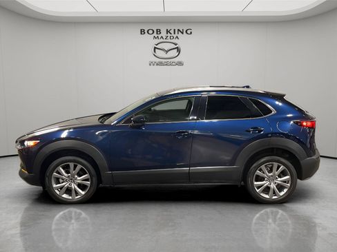 Used 2022 MAZDA CX-30 AWD 2.5 S w/ Premium Package image 2