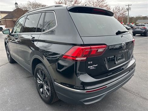 Used 2024 Volkswagen Tiguan SE image 5