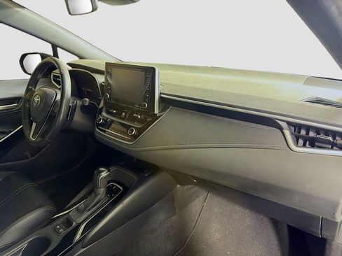Used 2021 Toyota Corolla XSE image 27