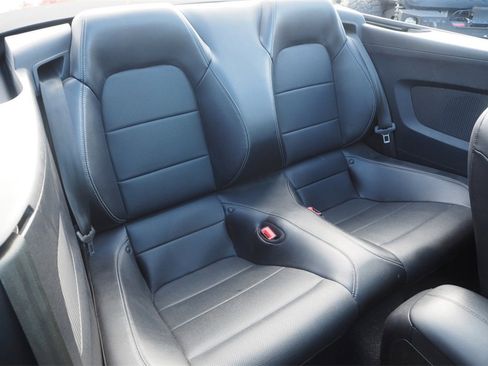 Used 2019 Ford Mustang GT Premium image 18