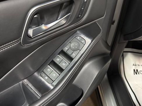 Used 2021 Nissan Rogue SL image 12