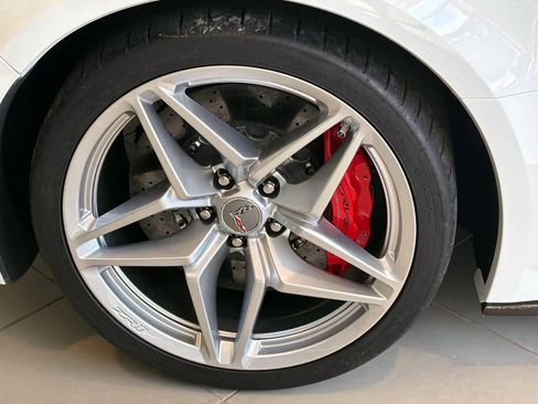 Used 2019 Chevrolet Corvette ZR1 RWD image 8