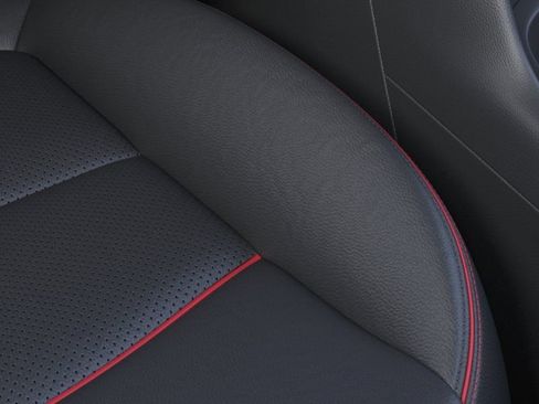 Used 2024 Chevrolet Equinox RS w/ RS Leather Package image 21