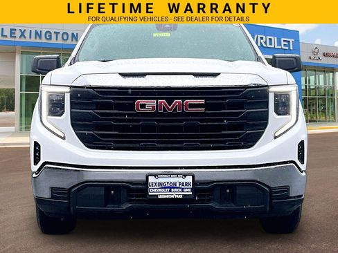 Used 2024 GMC Sierra 1500 Pro w/ Convenience Package AWD/4WD image 3