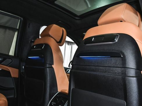 Used 2023 BMW X7 xDrive40i w/ Executive Package image 78