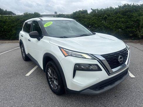 Used 2023 Nissan Rogue S AWD/4WD image 1