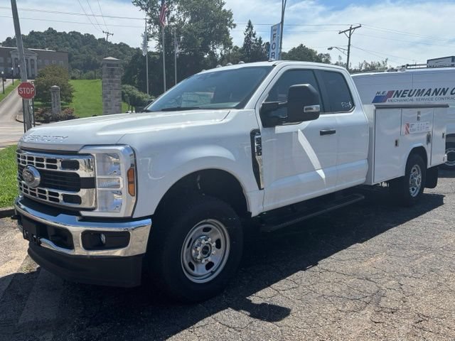 New 2025 Ford F350 XL w/ XL Chrome Package AWD/4WD image 14