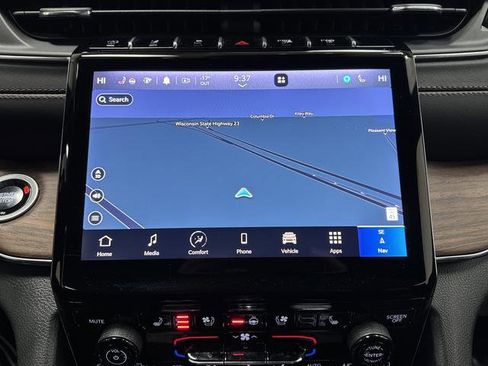 Used 2024 Jeep Grand Cherokee L Summit w/ Advanced Protech Group IV image 10