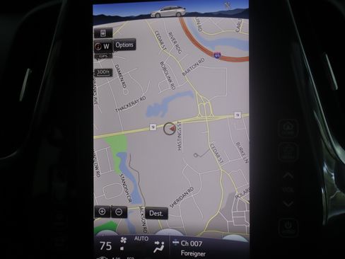 Used 2020 Toyota Prius Prime XLE FWD image 3