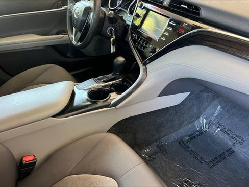 Certified 2018 Toyota Camry LE FWD image 15