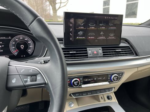 Used 2025 Audi Q5 2.0T Premium w/ Convenience Plus Package image 32