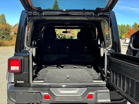 Certified 2022 Jeep Wrangler Unlimited Sport image 23