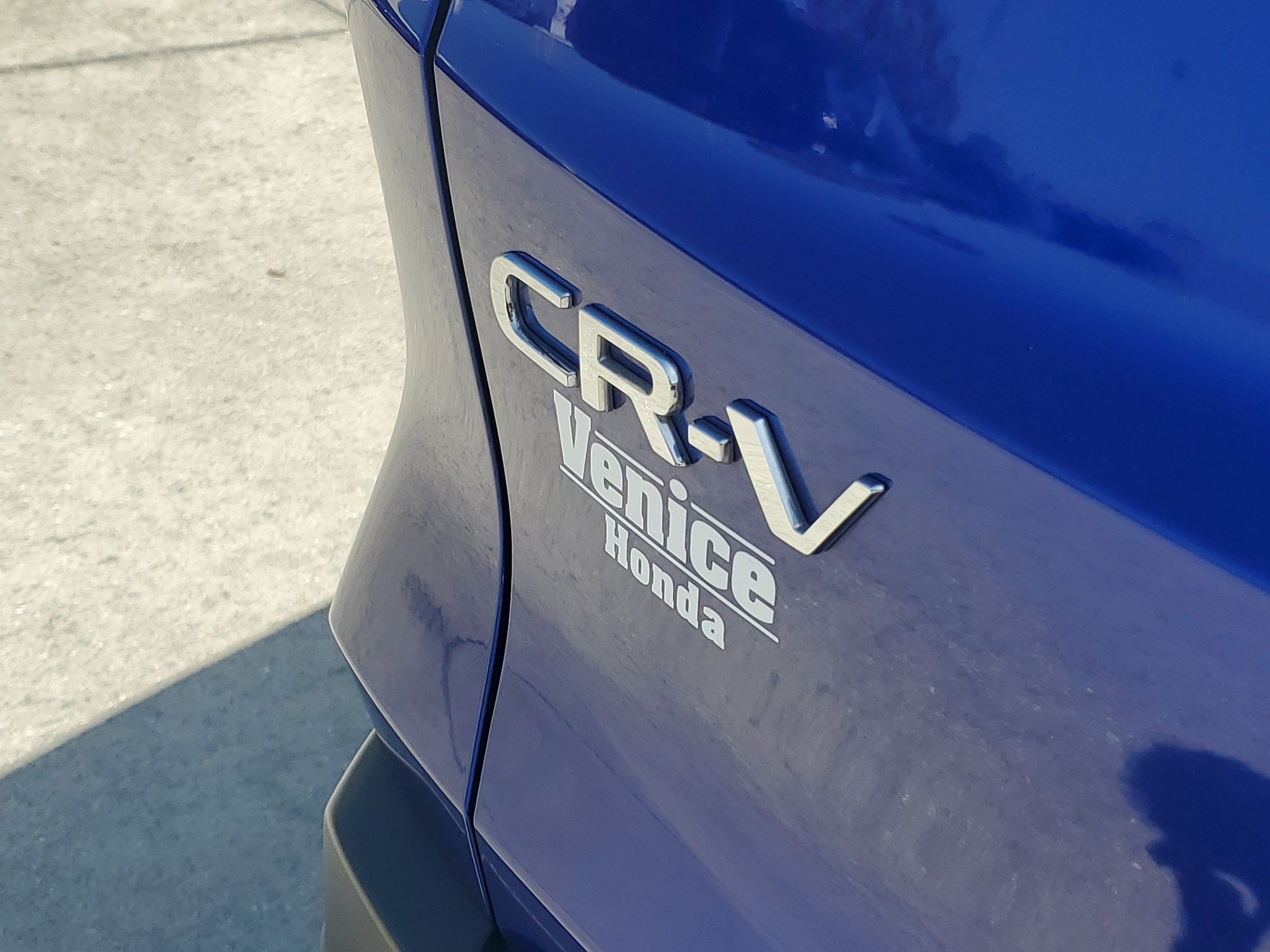 Used 2025 Honda CR-V EX image 11