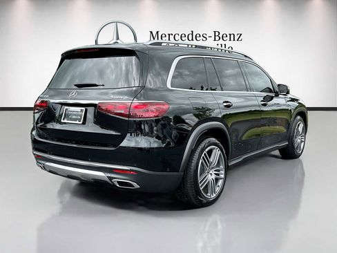 Used 2025 Mercedes-Benz GLS 450 4MATIC image 5