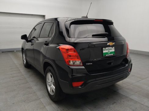 Used 2020 Chevrolet Trax LS w/ Tint and Cruise Package FWD image 5
