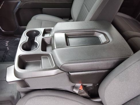 Used 2023 Chevrolet Silverado 1500 LT AWD/4WD image 25