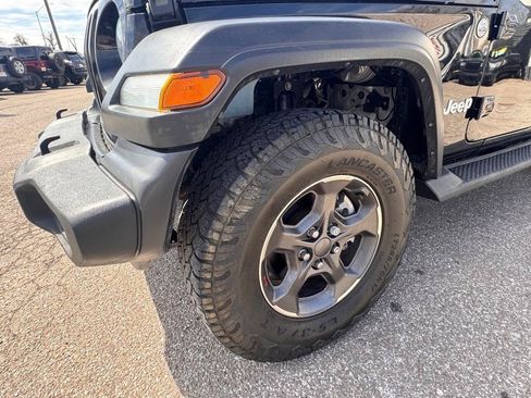 Used 2019 Jeep Wrangler Unlimited Sport AWD/4WD image 21