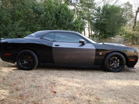 Used 2019 Dodge Challenger R/T Scat Pack RWD image 48