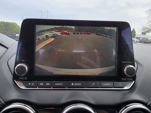 Used 2020 Nissan Sentra SV w/ Trunk Package image 19