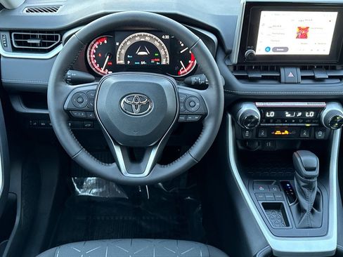 New 2025 Toyota RAV4 XLE image 13