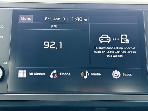 Used 2023 Kia Carnival LX image 18