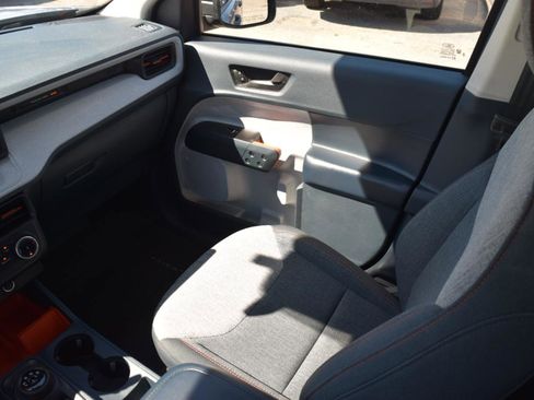 Used 2024 Ford Maverick XLT image 17