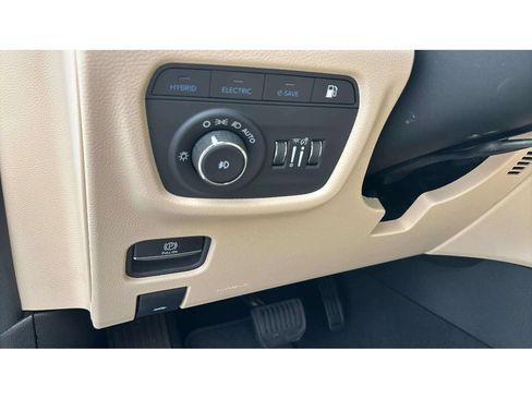Used 2024 Jeep Grand Cherokee Limited 4xe AWD/4WD image 21