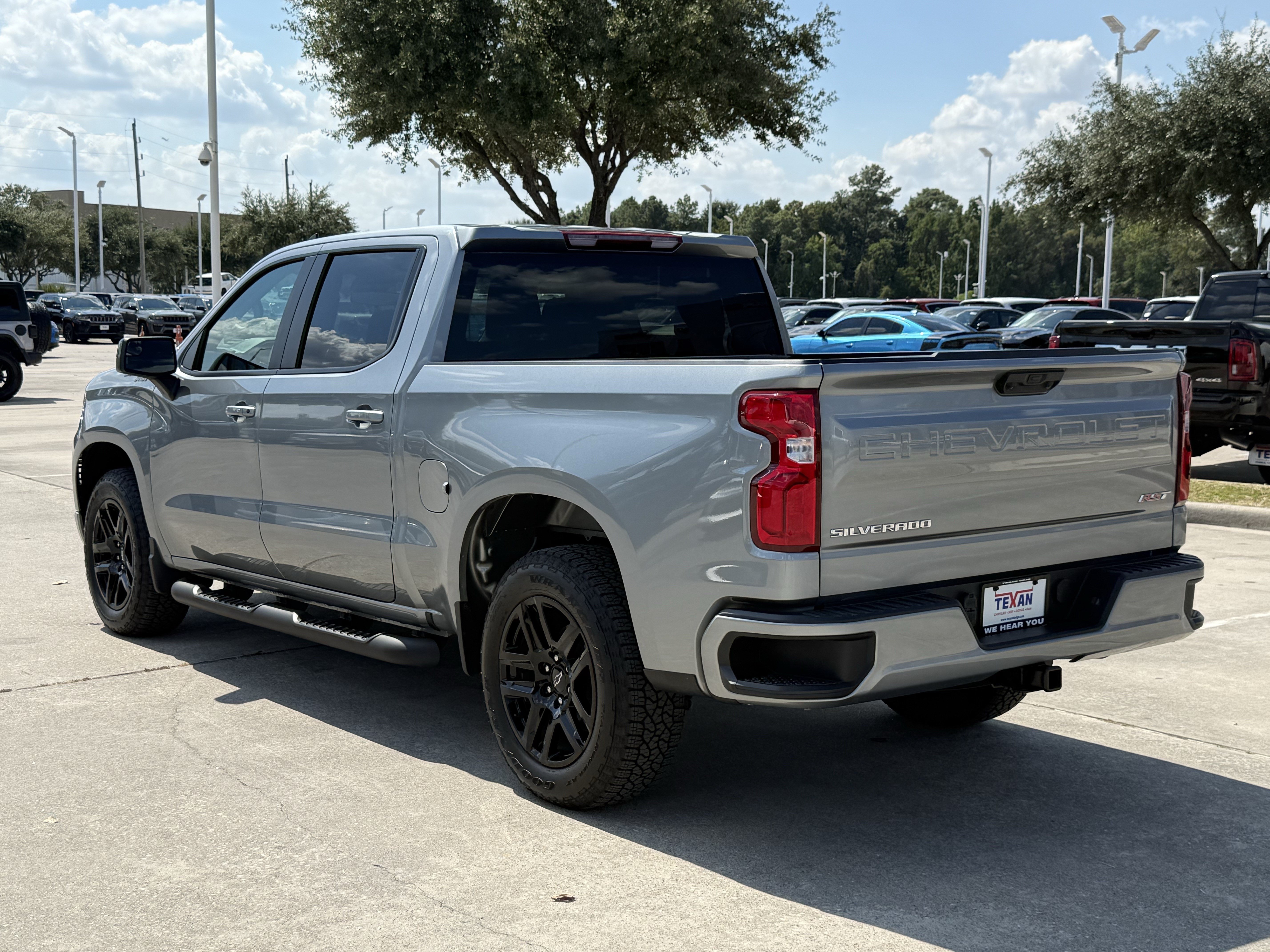 Used 2026 Chevrolet Silverado 1500 RST w/ RST Select Package RWD image 7