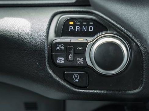 Used 2022 RAM 1500 Big Horn AWD/4WD image 36
