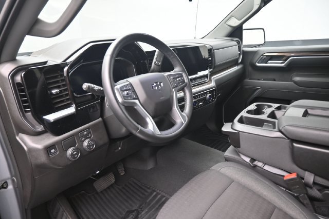 Used 2026 Chevrolet Silverado 1500 RST RWD image 18