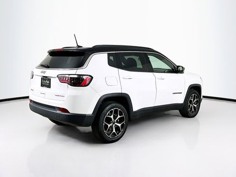 Used 2025 Jeep Compass Limited AWD/4WD image 9