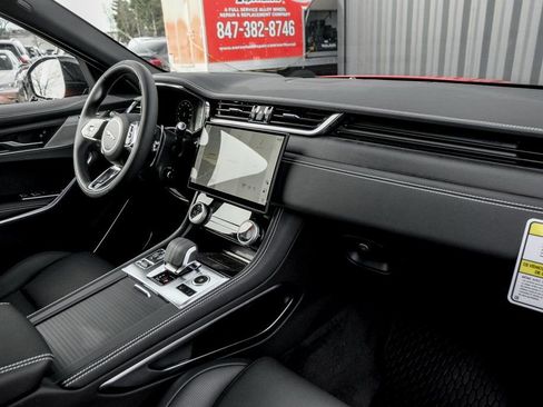 New 2026 Jaguar F-PACE R-Dynamic S image 21