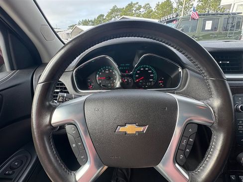 Used 2017 Chevrolet Traverse LT w/ Style and Technology Package image 14