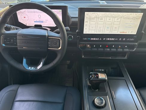 Used 2024 GMC Hummer EV 3X w/ Extreme Off-Road Package image 16