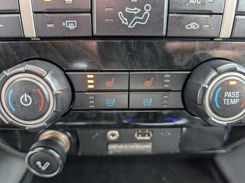 Used 2012 Ford F150 Platinum image 4