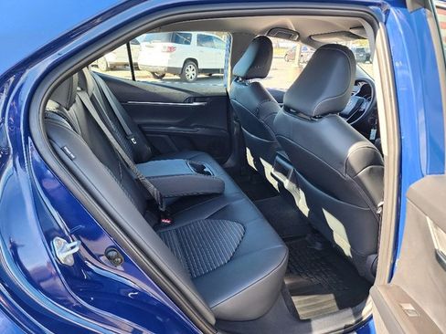 Used 2023 Toyota Camry SE image 14