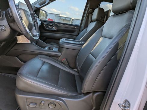 Used 2022 Chevrolet Suburban Z71 w/ Luxury Package image 14