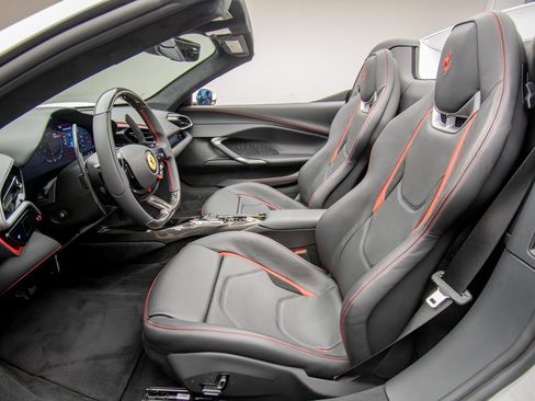 Used 2025 Ferrari 296 GTS RWD image 19